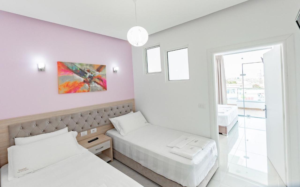 The City Gate Hotel ซารานเดอ ภายนอก รูปภาพ