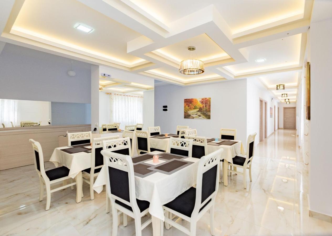 The City Gate Hotel ซารานเดอ ภายนอก รูปภาพ