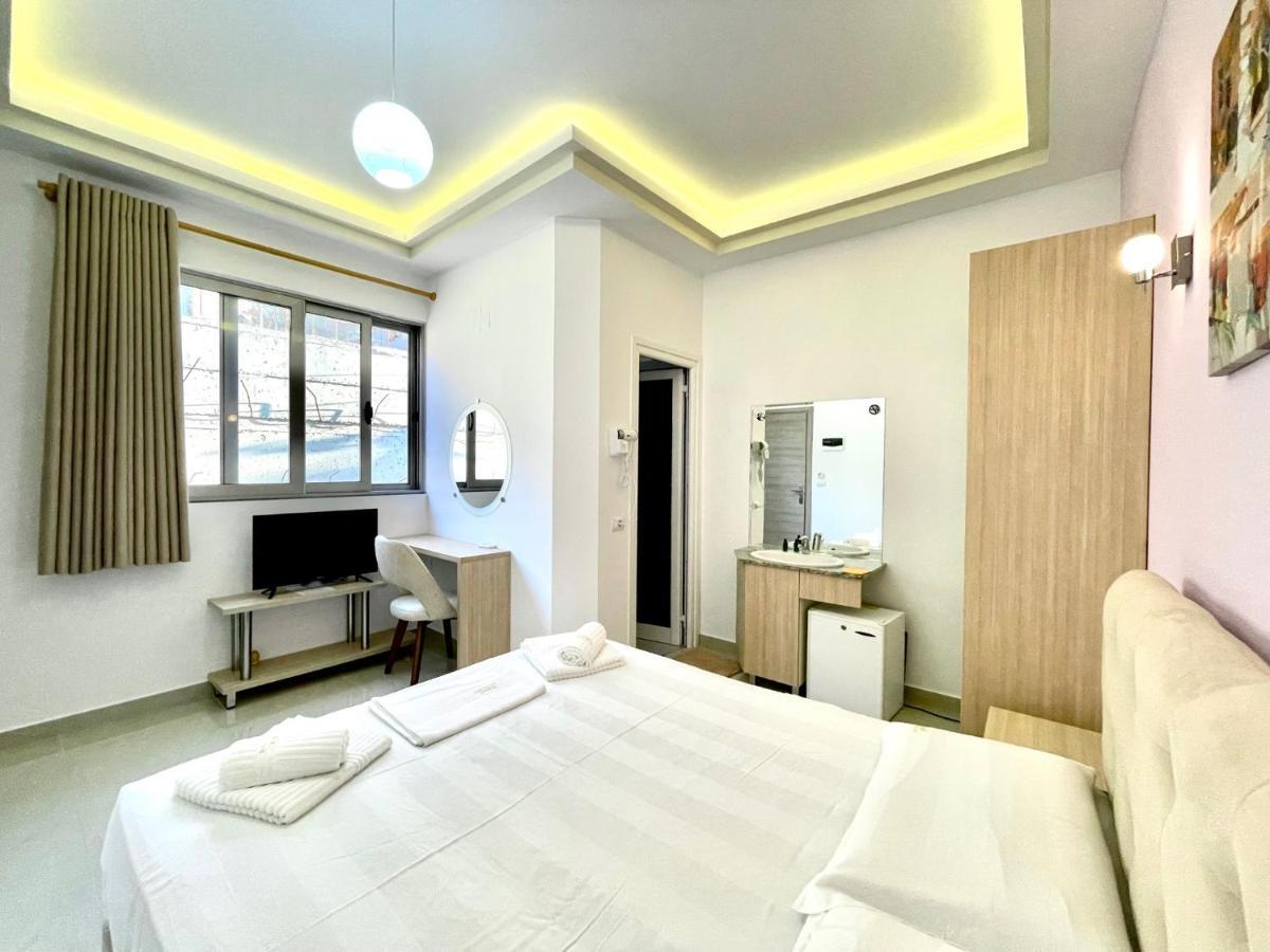 The City Gate Hotel ซารานเดอ ภายนอก รูปภาพ